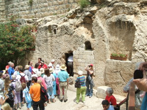 The Garden Tomb and our Aglow tour group.