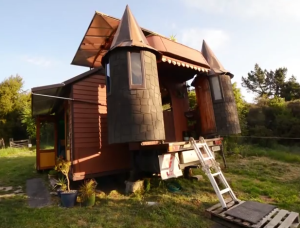 House Truck Transforms into fantasy Castle